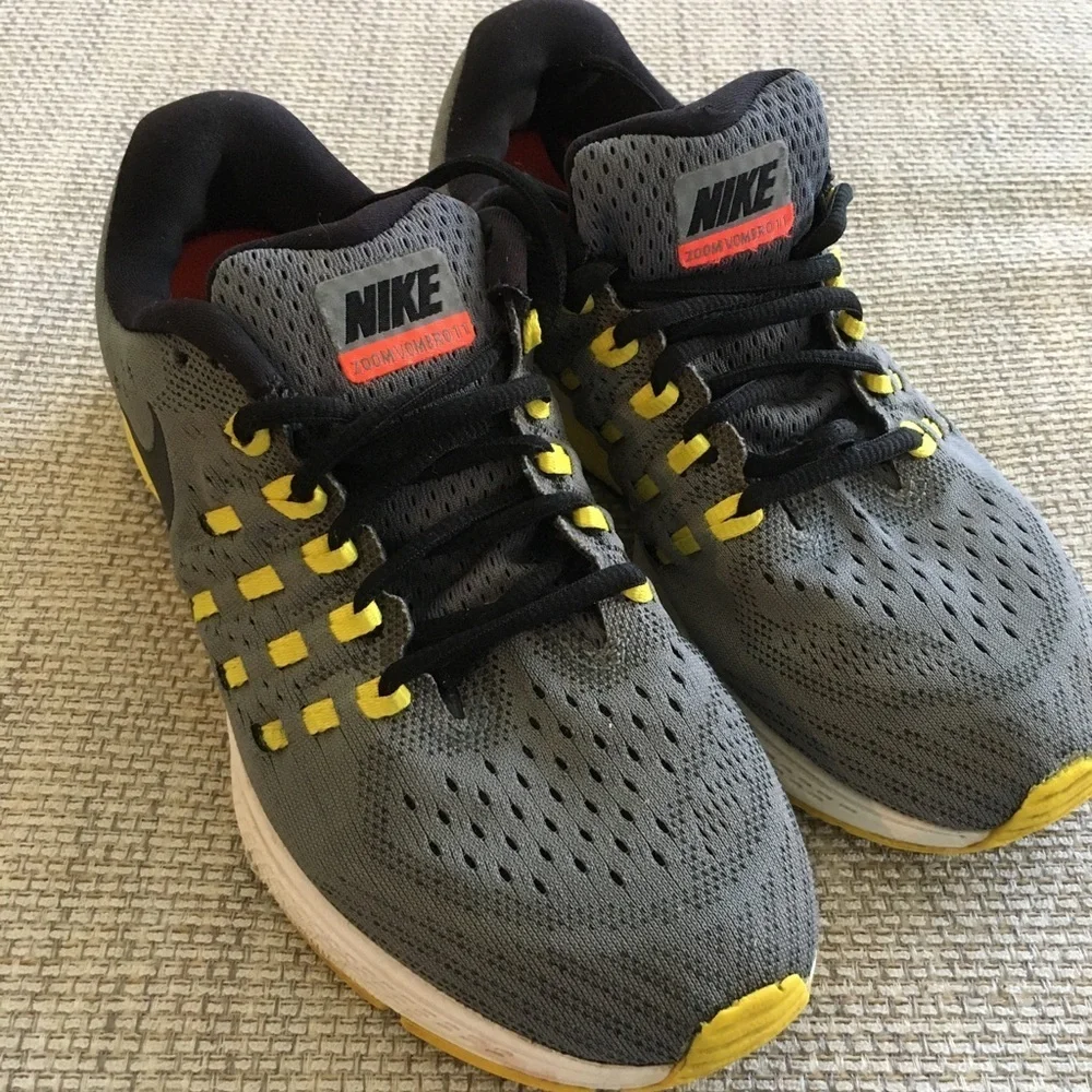 nike zoom Vomero Women Size 7